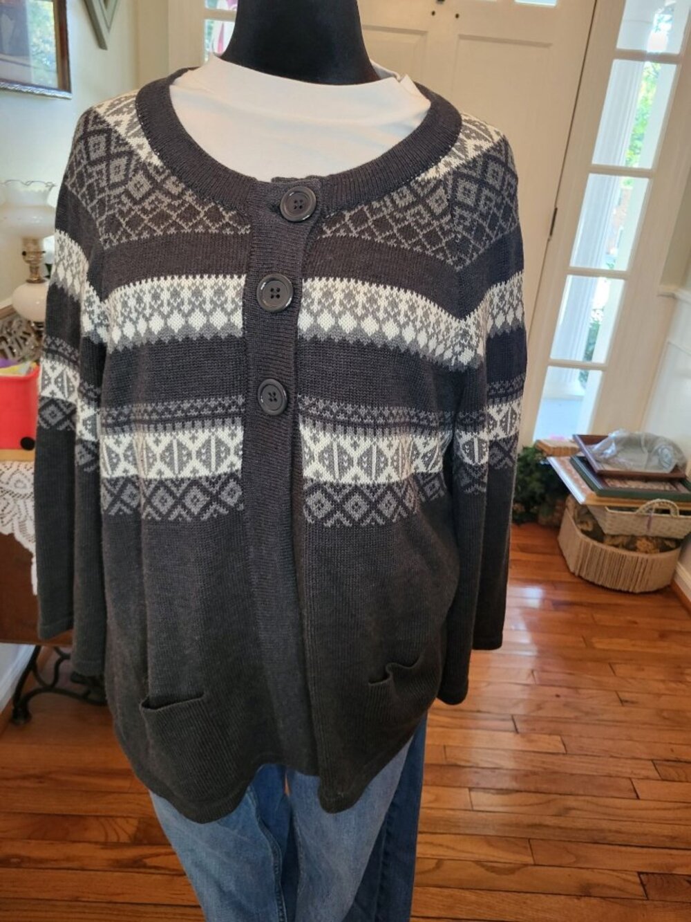 Croft & Barrow L Gray White Fair Isle Sweater L Pockets Preppy Minimalist Fall